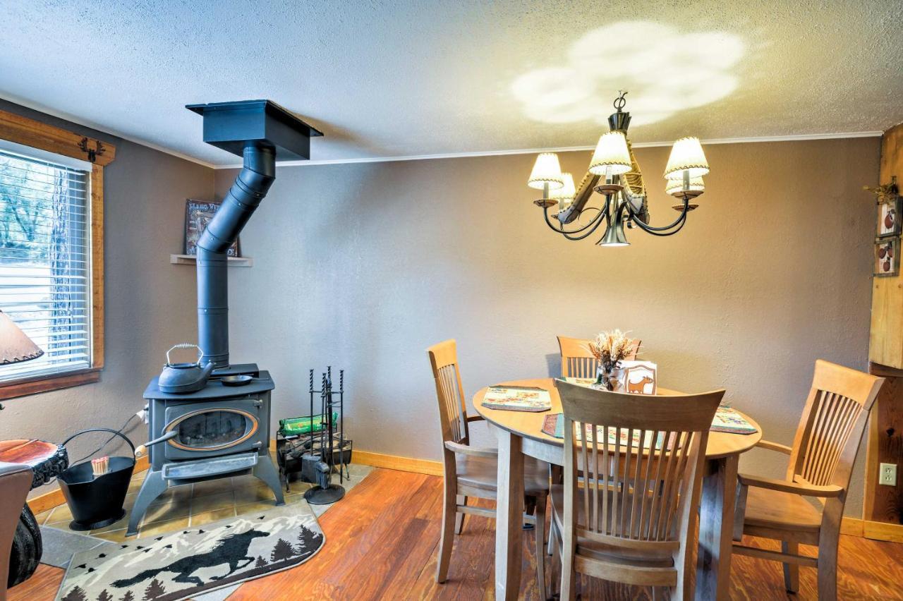 Cozy Cabin With Ac And Deck, 5 Mi To Downtown Prescott Villa Ngoại thất bức ảnh