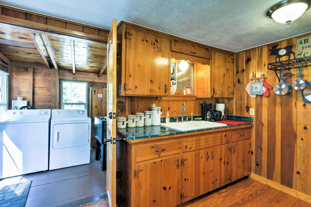 Cozy Cabin With Ac And Deck, 5 Mi To Downtown Prescott Villa Ngoại thất bức ảnh